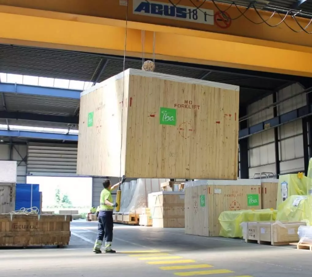 8-tips-for-shipping-large-and-heavy-goods-DEUFOL-004